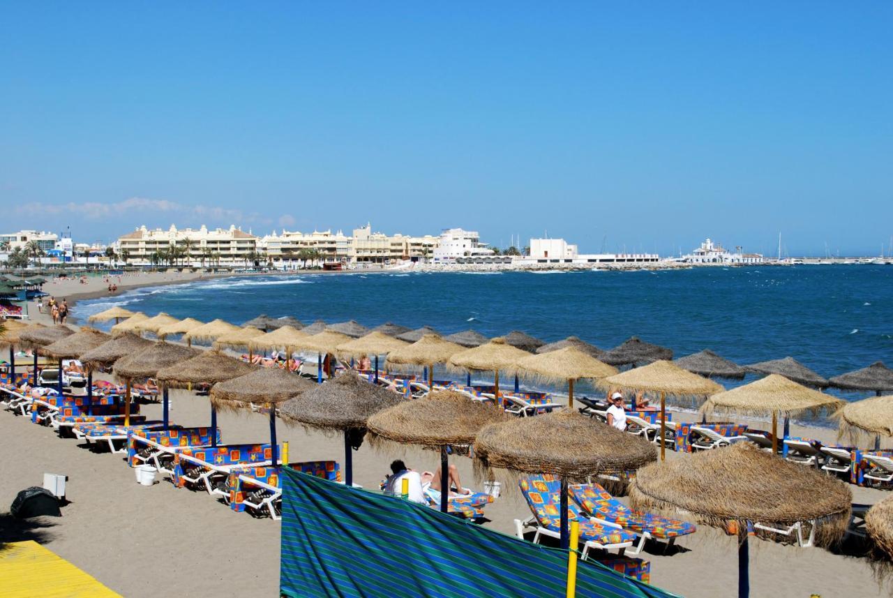 Seafront Top Floor Studio Apartment Benalmádena