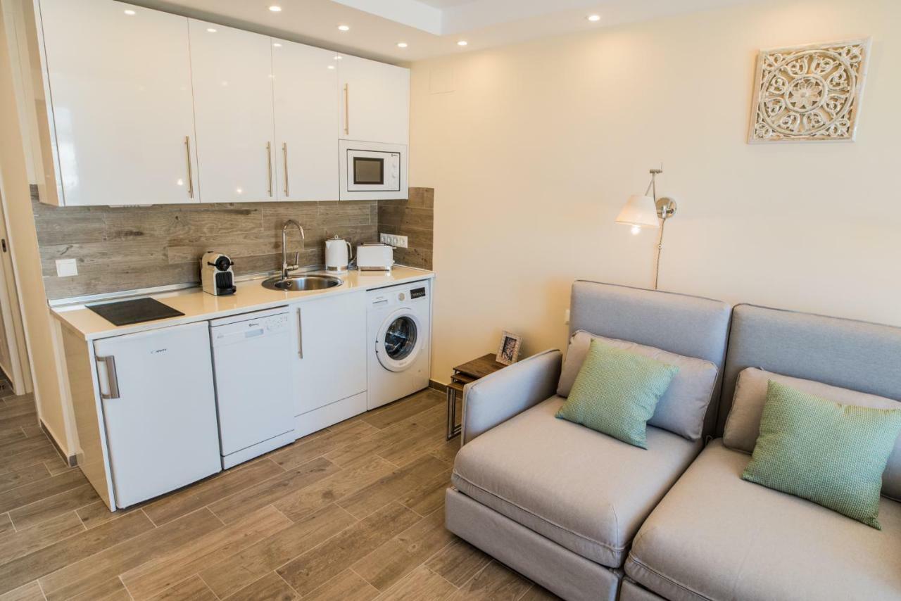 Seafront Top Floor Studio Apartment