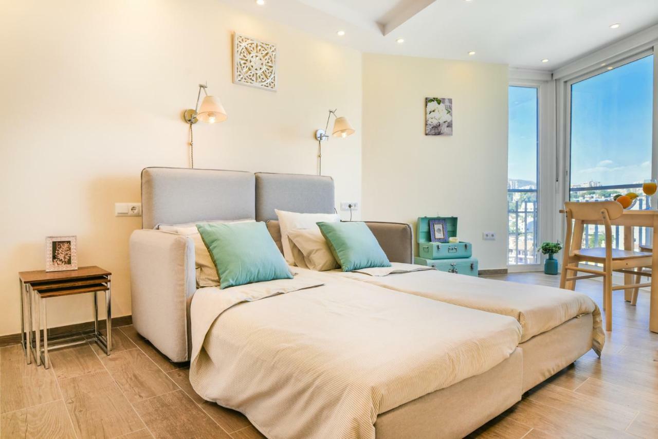Seafront Top Floor Studio Apartment Benalmádena